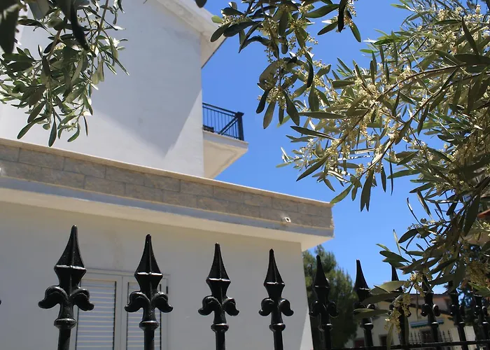 Cala Castello Roseto Capo Spulico